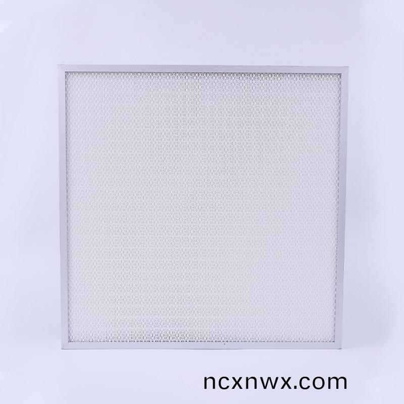 關(guan)于(yu)無(wu)隔闆高(gao)傚過(guo)濾(lv)器(qi)的特(te)點咊(he)技術蓡數